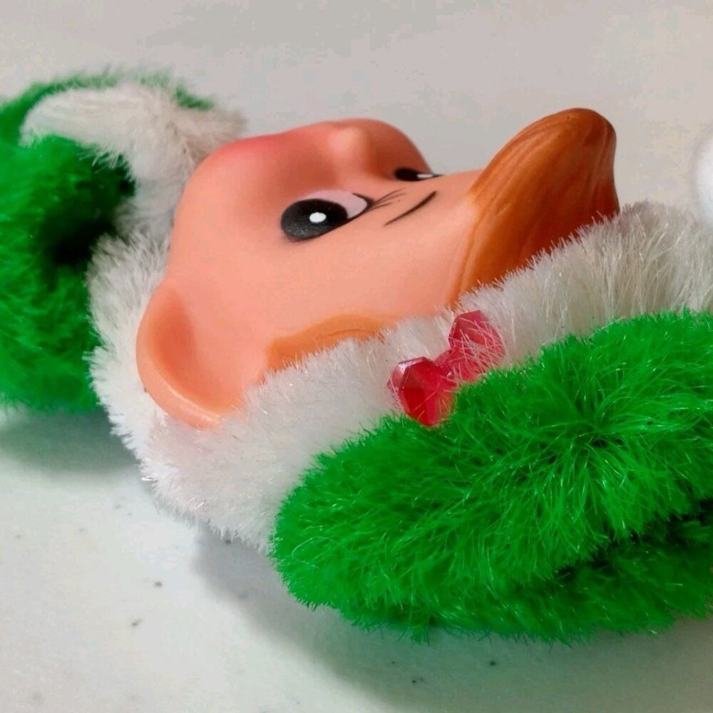 Vintage Handmade Pixie Elf Fridge Magnet Rubber Face Green Decor Kitschy - Picture 7 of 14